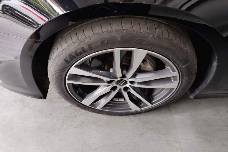 Used Audi A6L 2024 40 TFSI Luxury Dynamic Edition Left Front Wheel Hub