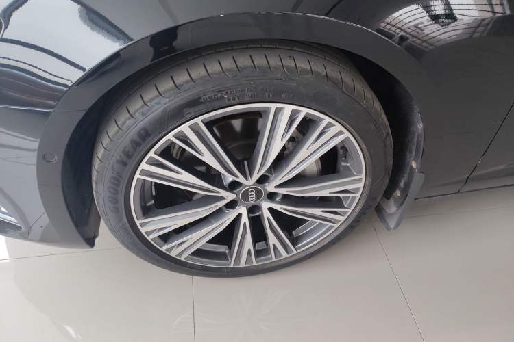 Used Audi A6L 2024 45 TFSI Prestige Elegant Edition Left Front Wheel Hub