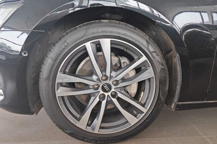 Used Audi A6L 2024 45 TFSI Prestige Elegant Edition Left Front Wheel Hub