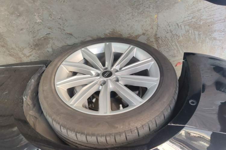 Used Audi A6L 2024 45 TFSI Prestige Dynamic Edition Left Front Wheel Hub