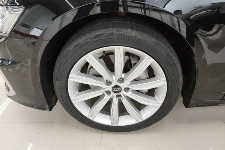 Used Audi A6L 2024 45 TFSI Prestige Dynamic Edition Left Front Wheel Hub