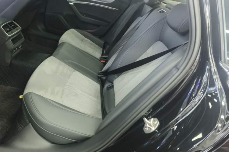 Used Audi A6L 2024 40 TFSI Luxury Dynamic Edition Left Rear Seat