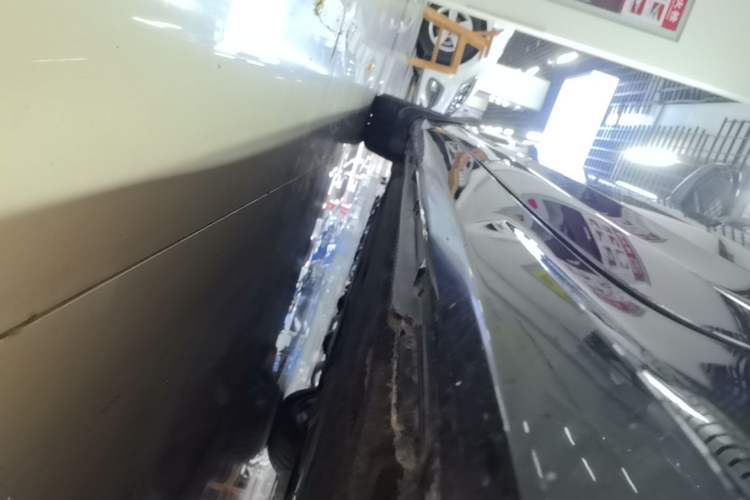 Used Audi A6L 2024 55 TFSI quattro Prestige Dynamic Edition Left Side Sill