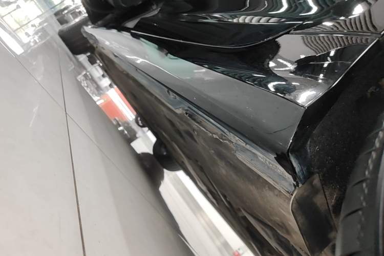 Used Audi A6L 2024 40 TFSI Luxury Dynamic Edition Left Side Sill