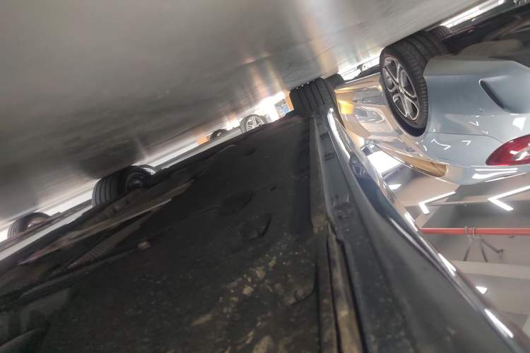 Used Audi A6L 2024 40 TFSI Luxury Dynamic Edition Left Side Sill