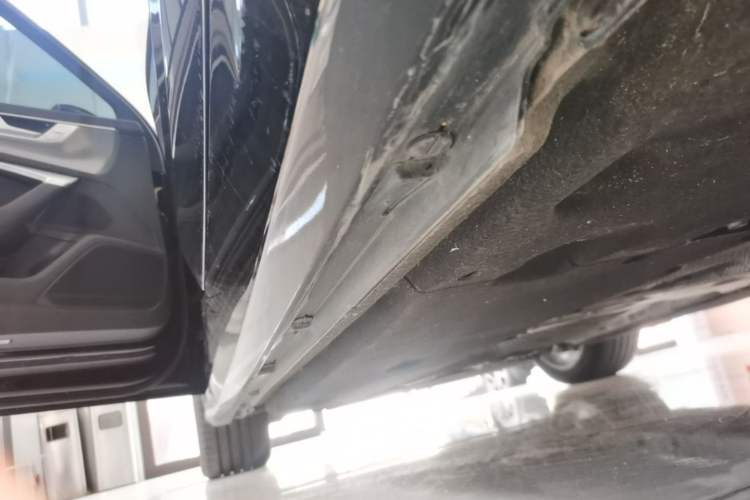 Used Audi A6L 2024 45 TFSI Prestige Dynamic Edition Left Side Sill