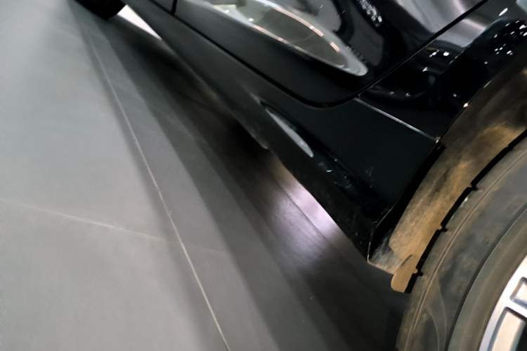 Used Audi A6L 2024 45 TFSI quattro Prestige Dynamic Edition Left Side Sill