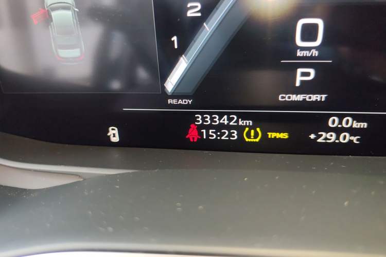 Used Audi A6L 2024 45 TFSI Prestige Dynamic Edition Odometer Close Up