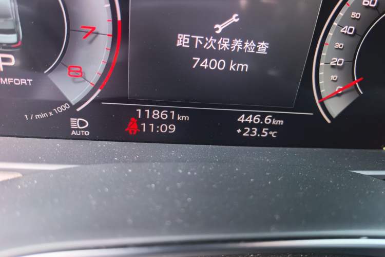 Used Audi A6L 2024 45 TFSI quattro Prestige Dynamic Edition Odometer Close Up