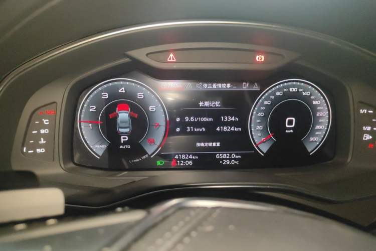 Used Audi A6L 2024 45 TFSI quattro Prestige Dynamic Edition Odometer Close Up