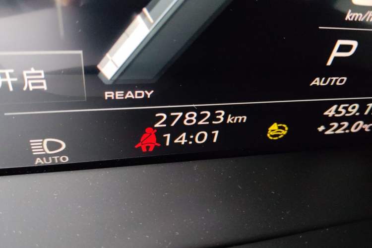 Used Audi A6L 2024 45 TFSI Prestige Dynamic Edition Odometer Close Up