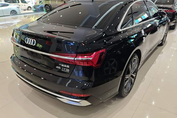 Used Audi A6L 2024 45 TFSI quattro Prestige Dynamic Edition Rear Right 45 Deg