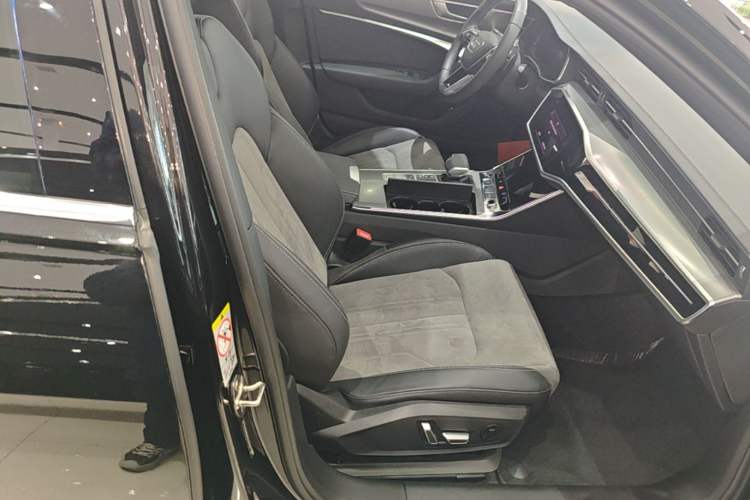Used Audi A6L 2024 45 TFSI Prestige Dynamic Edition Right Front Seat