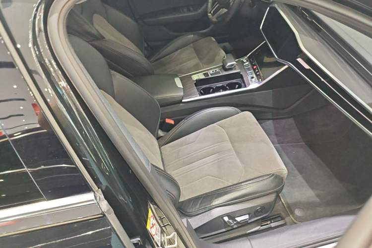 Used Audi A6L 2024 45 TFSI quattro Prestige Dynamic Edition Right Front Seat
