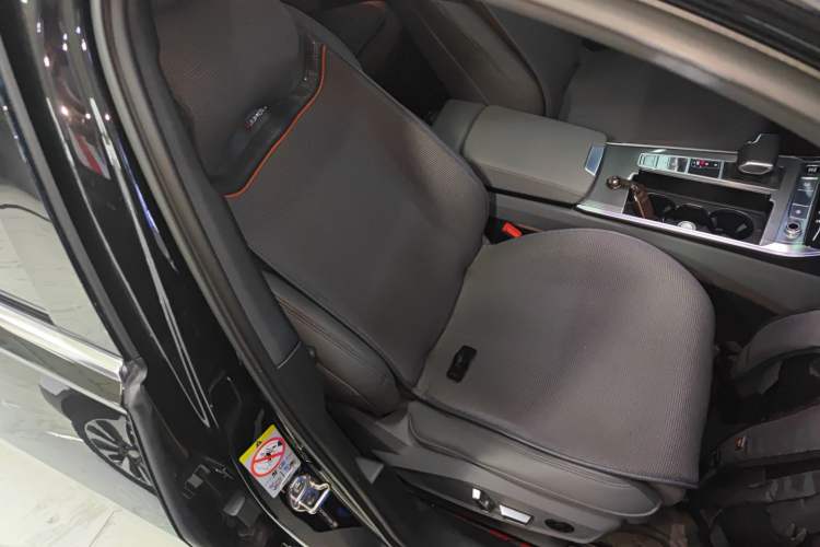 Used Audi A6L 2024 40 TFSI Luxury Dynamic Edition Right Front Seat