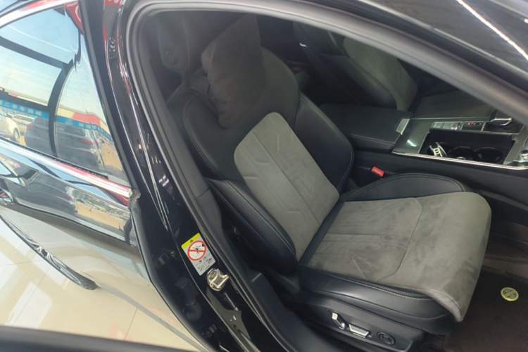 Used Audi A6L 2024 45 TFSI Prestige Dynamic Edition Right Front Seat