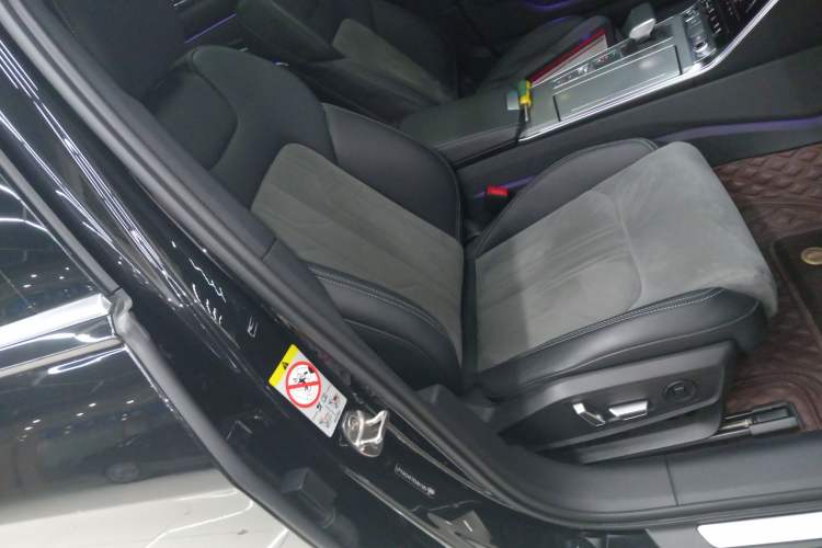 Used Audi A6L 2024 45 TFSI Prestige Dynamic Edition Right Front Seat