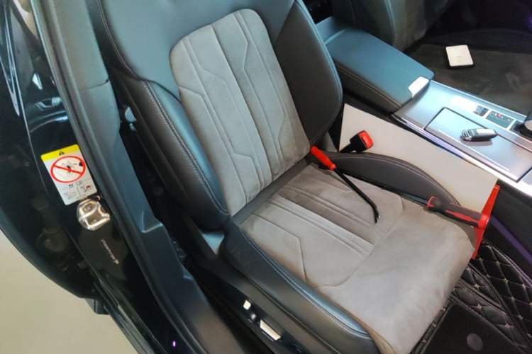 Used Audi A6L 2024 40 TFSI Luxury Dynamic Edition Right Front Seat