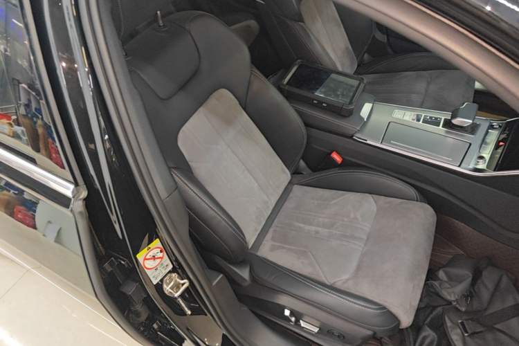 Used Audi A6L 2024 45 TFSI Prestige Dynamic Edition Right Front Seat