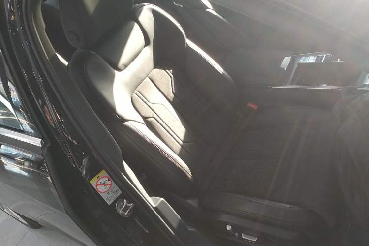 Used Audi A6L 2024 45 TFSI Prestige Dynamic Edition Right Front Seat