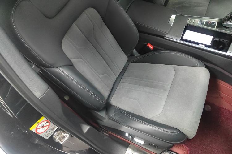 Used Audi A6L 2024 40 TFSI Luxury Dynamic Edition Right Front Seat
