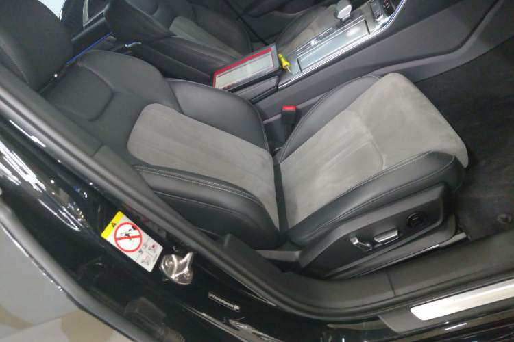 Used Audi A6L 2024 45 TFSI Prestige Dynamic Edition Right Front Seat