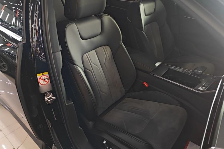 Used Audi A6L 2024 40 TFSI Luxury Dynamic Edition Right Front Seat