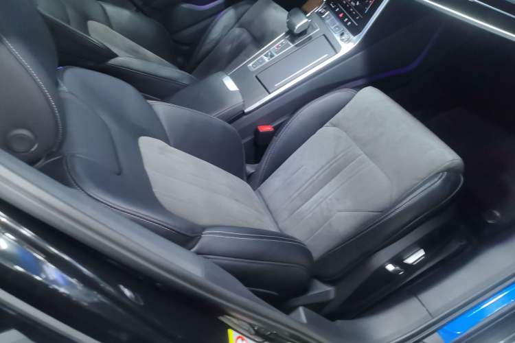 Used Audi A6L 2024 45 TFSI quattro Prestige Dynamic Edition Right Front Seat