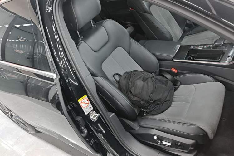 Used Audi A6L 2024 45 TFSI quattro Prestige Dynamic Edition Right Front Seat