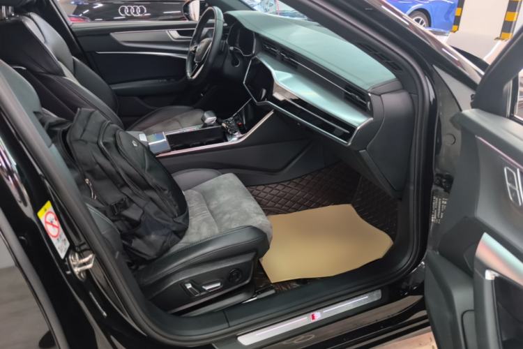 Used Audi A6L 2024 45 TFSI Prestige Dynamic Edition Right Front Seat