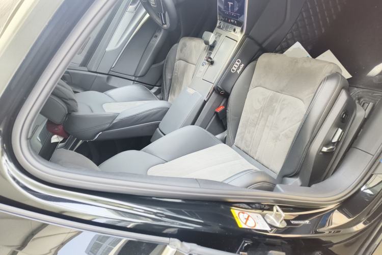 Used Audi A6L 2024 40 TFSI Luxury Dynamic Edition Right Front Seat