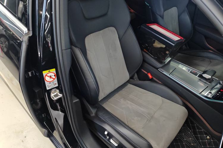 Used Audi A6L 2024 40 TFSI Luxury Dynamic Edition Right Front Seat