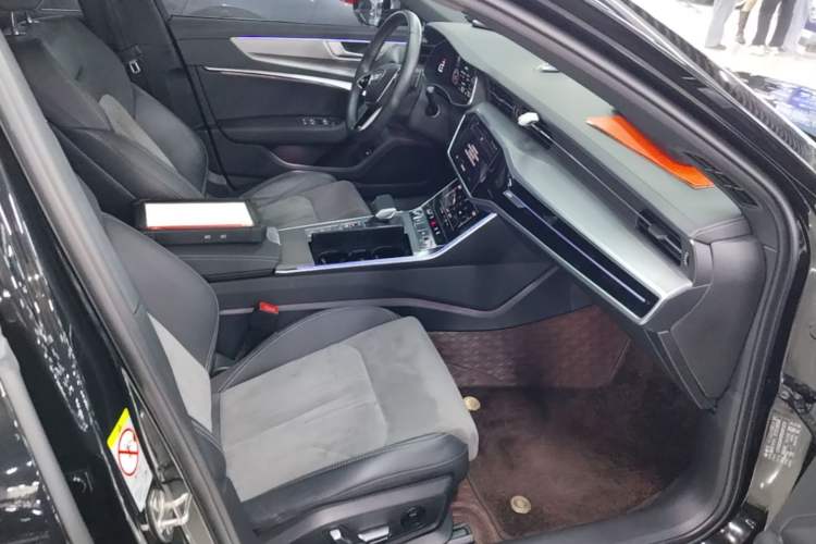 Used Audi A6L 2024 40 TFSI Luxury Dynamic Edition Right Front Seat
