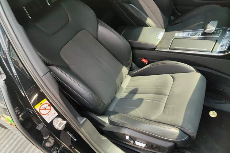Used Audi A6L 2024 45 TFSI quattro Prestige Dynamic Edition Right Front Seat