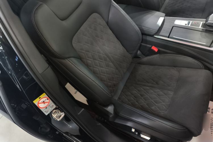 Used Audi A6L 2024 55 TFSI quattro Prestige Dynamic Edition Right Front Seat