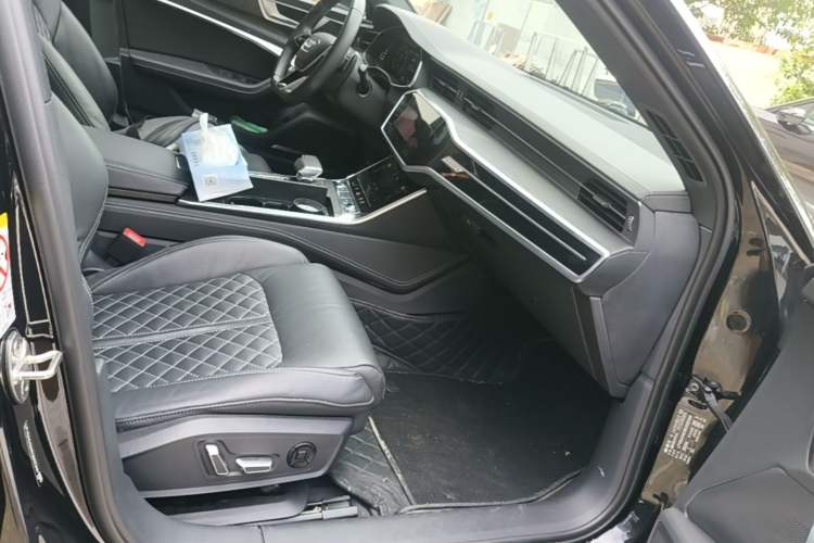 Used Audi A6L 2024 55 TFSI quattro Prestige Dynamic Edition Right Front Seat