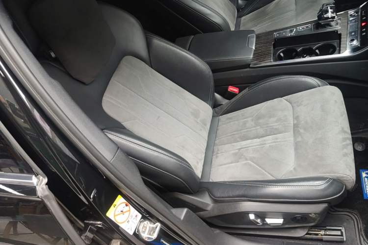 Used Audi A6L 2024 45 TFSI quattro Prestige Dynamic Edition Right Front Seat
