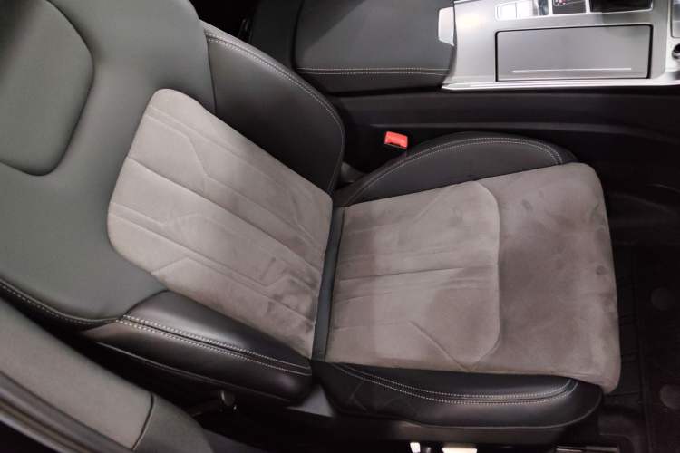 Used Audi A6L 2024 40 TFSI Luxury Dynamic Edition Right Front Seat