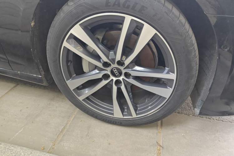 Used Audi A6L 2024 45 TFSI Prestige Dynamic Edition Right Front Wheel Hub