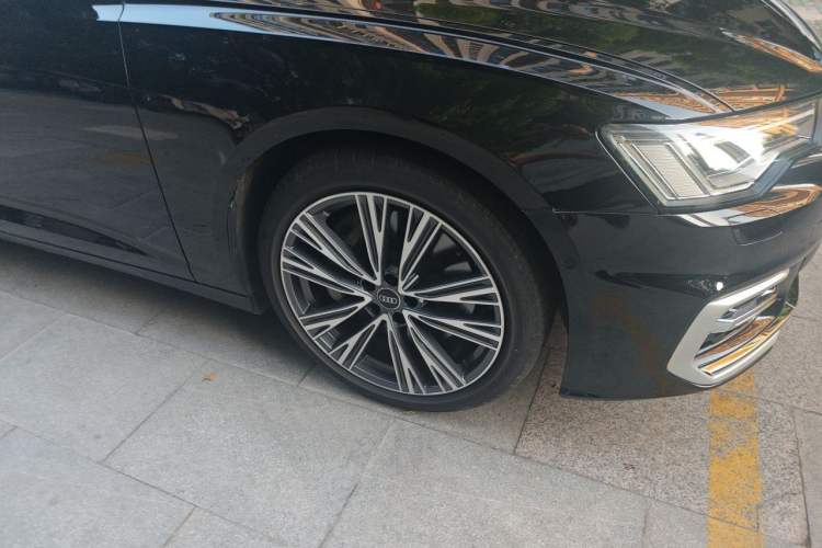 Used Audi A6L 2024 55 TFSI quattro Prestige Dynamic Edition Right Front Wheel Hub