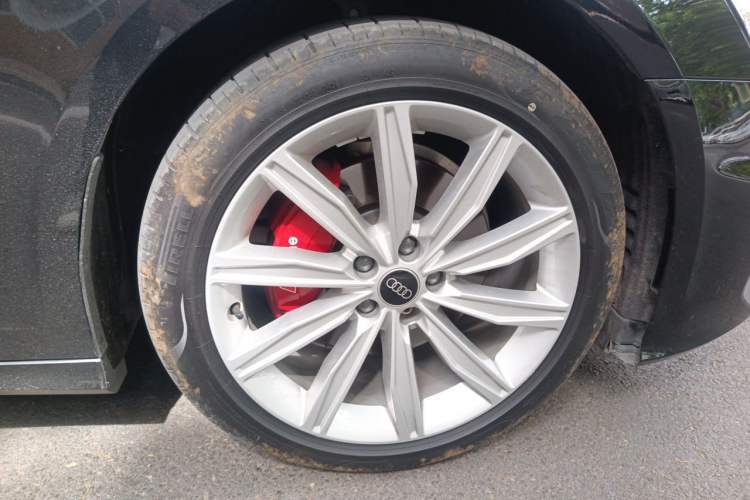 Used Audi A6L 2024 45 TFSI Prestige Dynamic Edition Right Front Wheel Hub