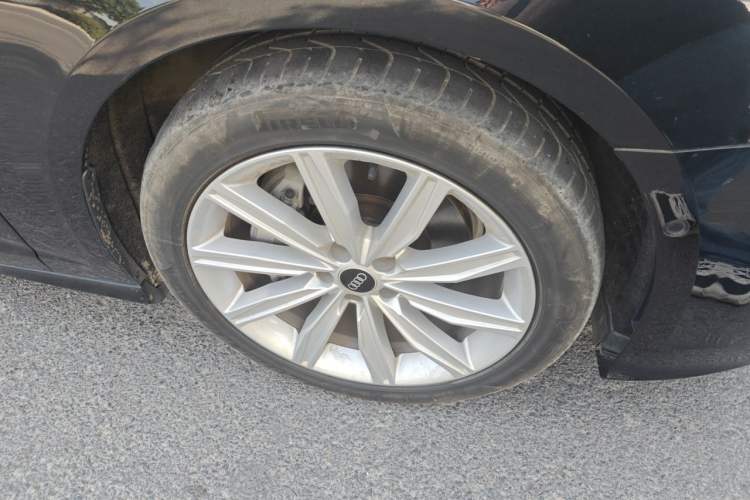 Used Audi A6L 2024 45 TFSI Prestige Dynamic Edition Right Front Wheel Hub