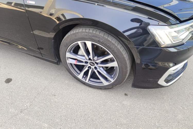 Used Audi A6L 2024 40 TFSI Luxury Dynamic Edition Right Front Wheel Hub