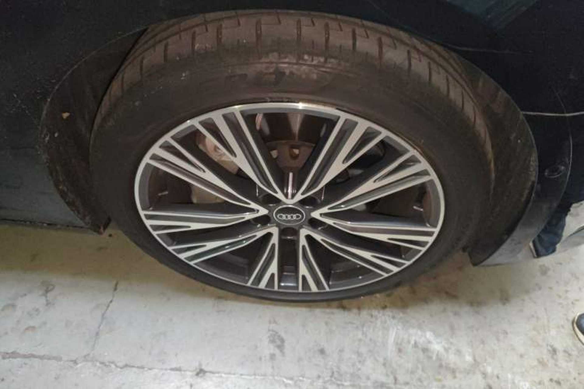 Used Audi A6L 2024 55 TFSI quattro Prestige Edition Right Front Wheel Hub