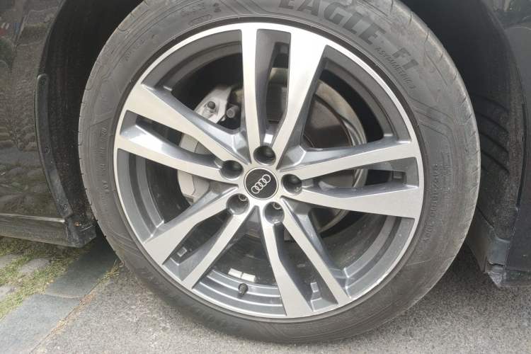 Used Audi A6L 2024 40 TFSI Luxury Dynamic Edition Right Front Wheel Hub