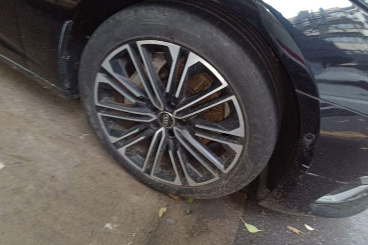 Used Audi A6L 2024 45 TFSI quattro Prestige Elegant Edition Right Front Wheel Hub