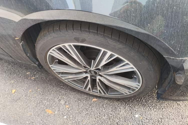 Used Audi A6L 2024 45 TFSI quattro Prestige Dynamic Edition Right Front Wheel Hub