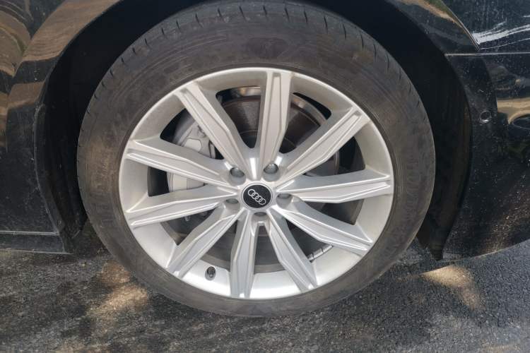 Used Audi A6L 2024 45 TFSI Prestige Dynamic Edition Right Front Wheel Hub