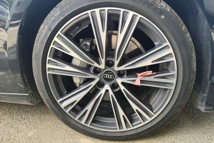 Used Audi A6L 2024 45 TFSI Prestige Dynamic Edition Right Front Wheel Hub