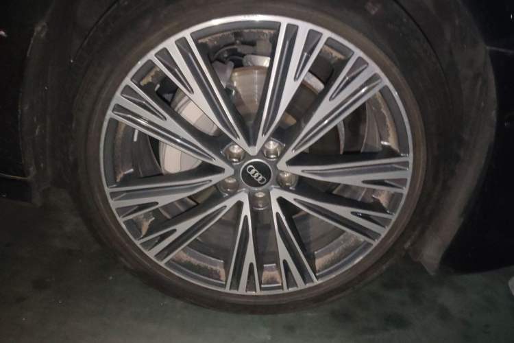 Used Audi A6L 2024 45 TFSI quattro Prestige Dynamic Edition Right Front Wheel Hub